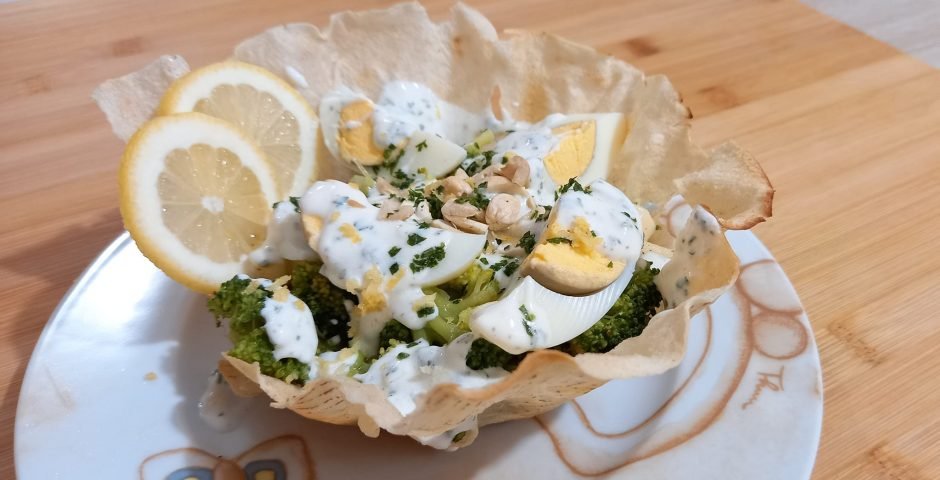 RICETTA CESTINO CROCCANTE RIPIENO DI PANE CARASAU TINA IN CUCINA