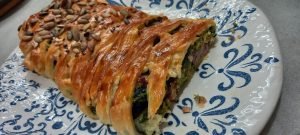 RICETTA STRUDEL DI SALSICCIA BROCCOLO E MOZZARELLA tina in cucina